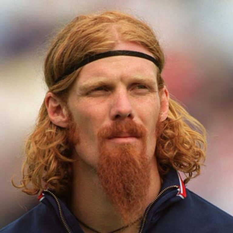 Makeup artist on camera – Alexi Lalas Levi’s Commercial