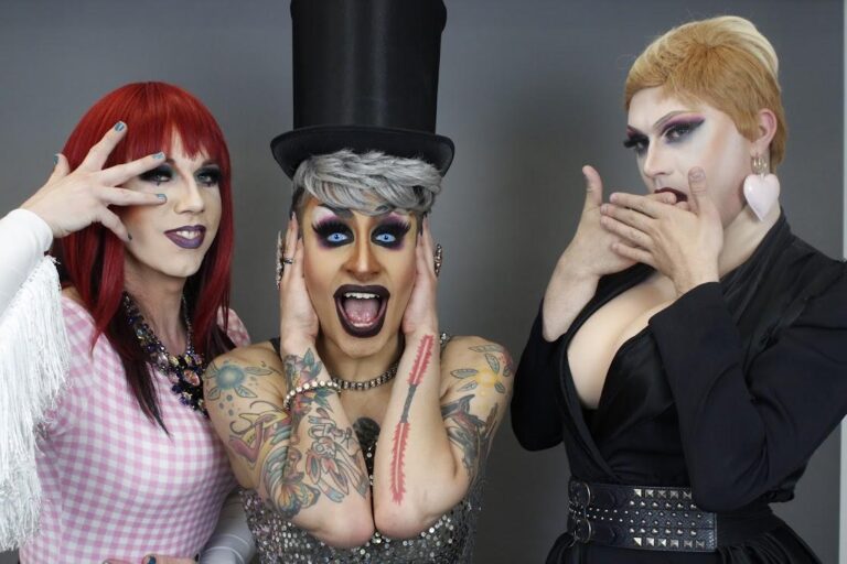 A Day with the Queens