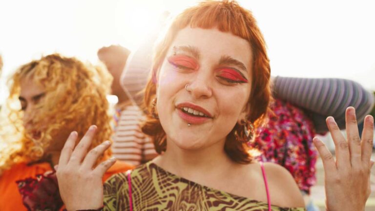 Desert Festival Forecast: Beauty That Survives Coachella, Stagecoach & Umbrella Weekend! 🌵🎶🌞💋🛞🐎🌴