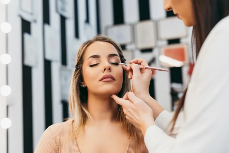 Makeup Artist School in Portland Focused on Professional Foundations