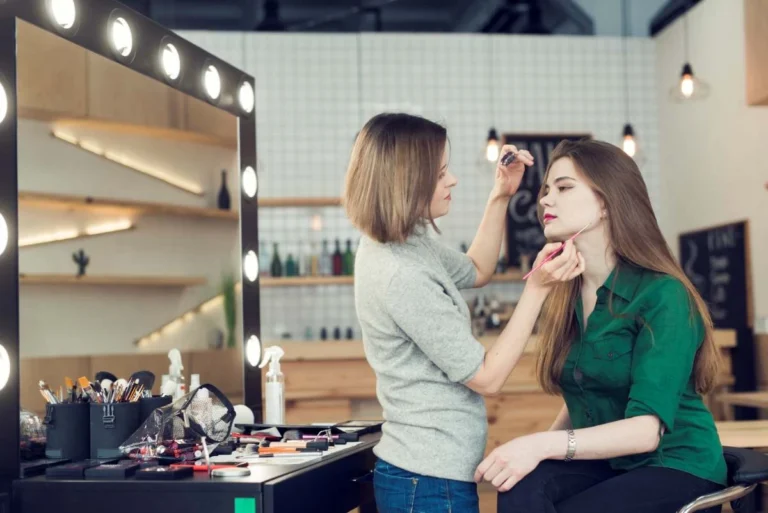 Makeup Training Bootcamp Focused on Skill and Discipline