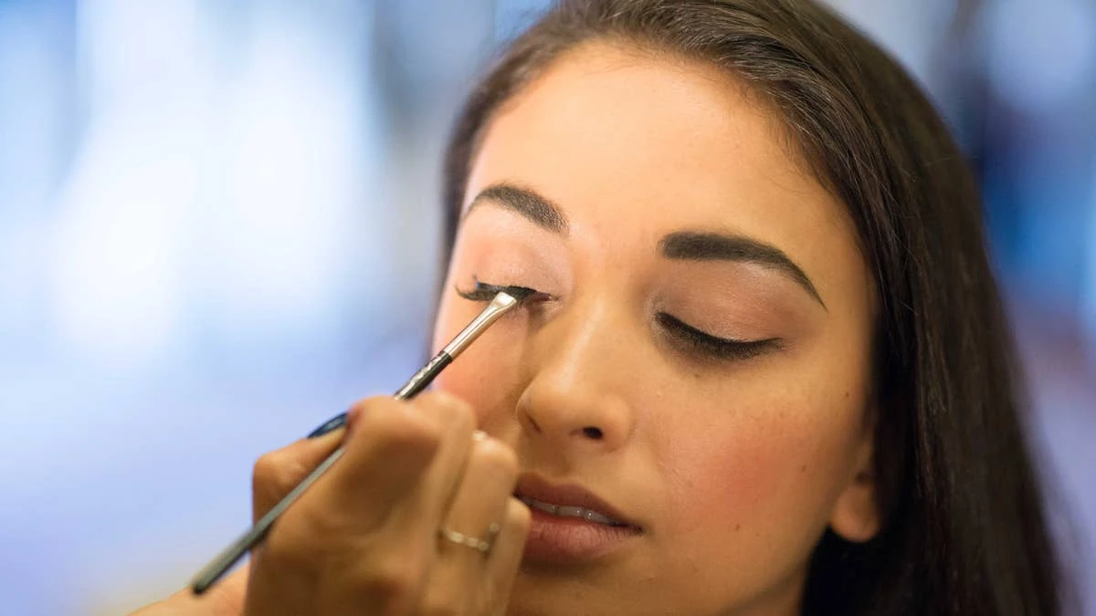 Why Bridal Makeup Online Courses Should Focus on Core Techniques_Why Bridal Makeup Online Courses Should Focus on Core Techniques